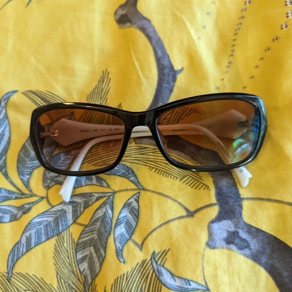 𝅺morel France black frames with white and grey sides made in France euc